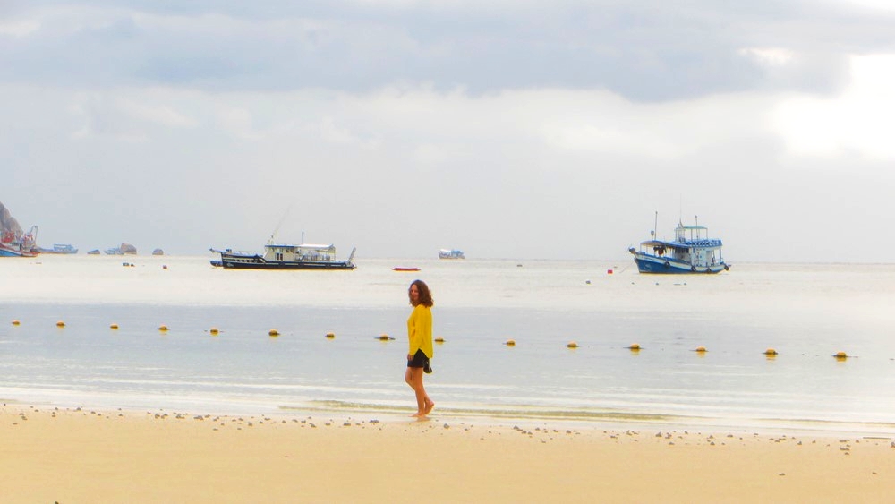 Sairee beach