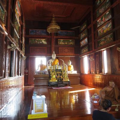 Wat Khao Tham